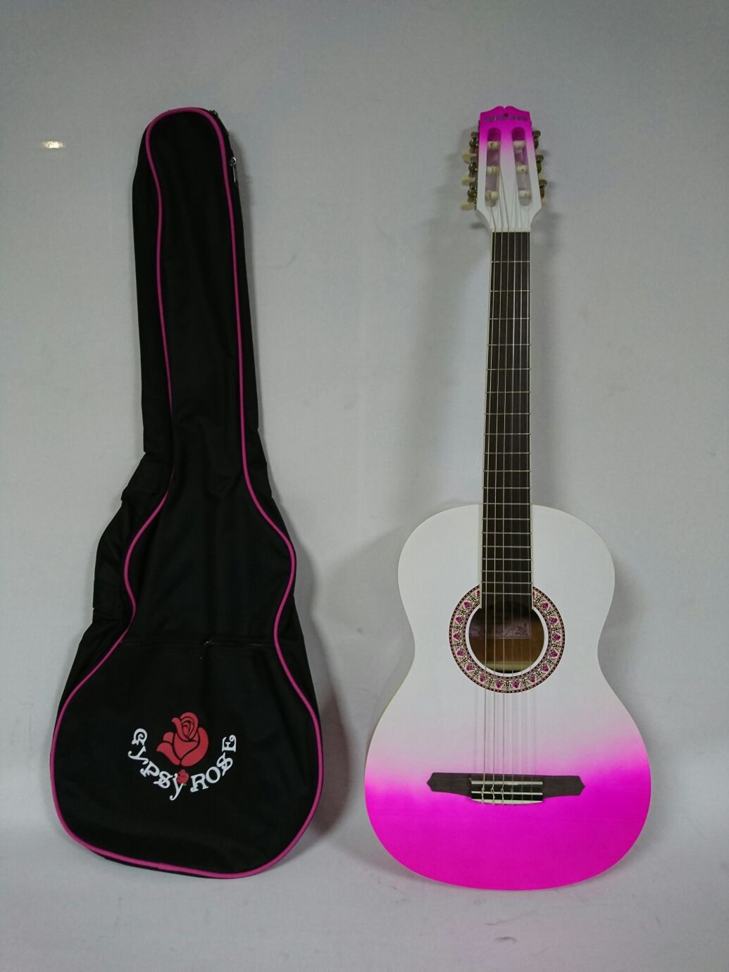 KLASİK%20GİTAR%20GYPSY%20ROSE%20SET%20(GIGBAG,%20STRAP,%20STICKE