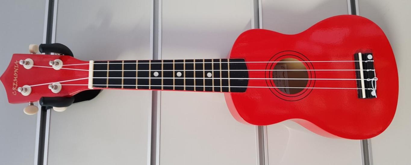 UKULELE 21’’ KIRMIZI