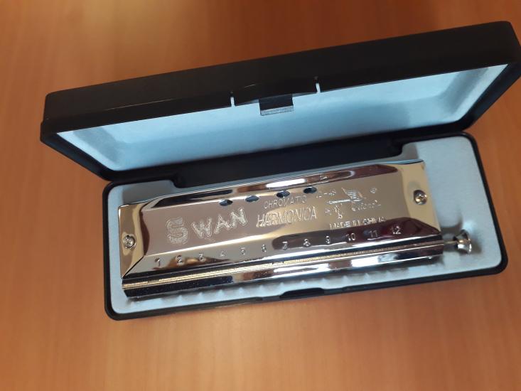 MIZIKA, SWAN CHROMATIC HARMONICA